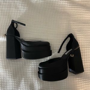 CHARLIZE BLACK SATIN STEVE MADDEN HEELS